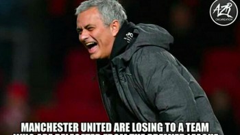 Mourinho digambarkan menertawakan MU. Foto: istimewa