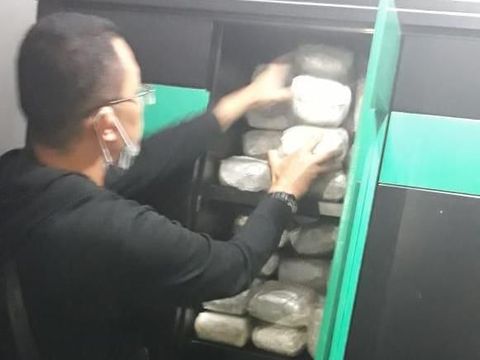 Digerebek BNN, Ratusan Kg Sabu di Bekasi Disimpan dalam Toko Kelontong