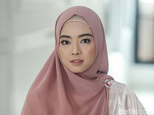 Cerita Lindswell Kwok Bisnis Busana Muslim Setelah Mualaf & Pensiun Wushu