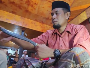 Melihat Ritual Pencucian Pusaka Malam ke-7 Ramadan di Maros