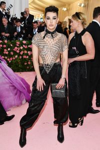 James Charles di MET Gala 2019. 