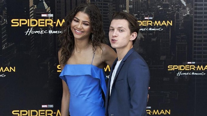Tom Holland dan Zendaya Tom Holland dan Zendaya