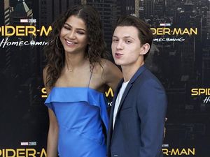 Tom Holland dan Zendaya Beneran Pacaran Nggak Sih?