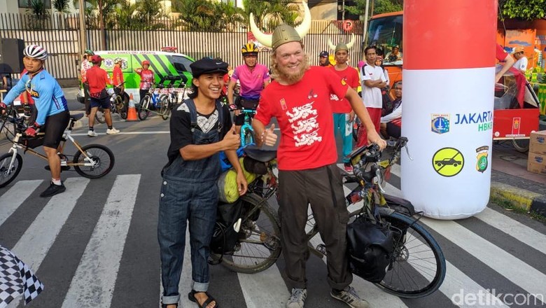 Angkat Isu Kesehatan Mental, Pria Denmark Bersepeda 1 Tahun ke Indonesia Angkat Isu Kesehatan Mental, Pria Denmark Bersepeda 1 Tahun ke Indonesia