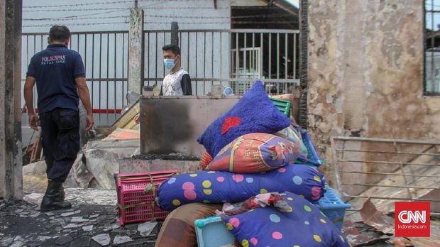 Polisi Olah TKP Pascar Kerusuhan Rutan Siak