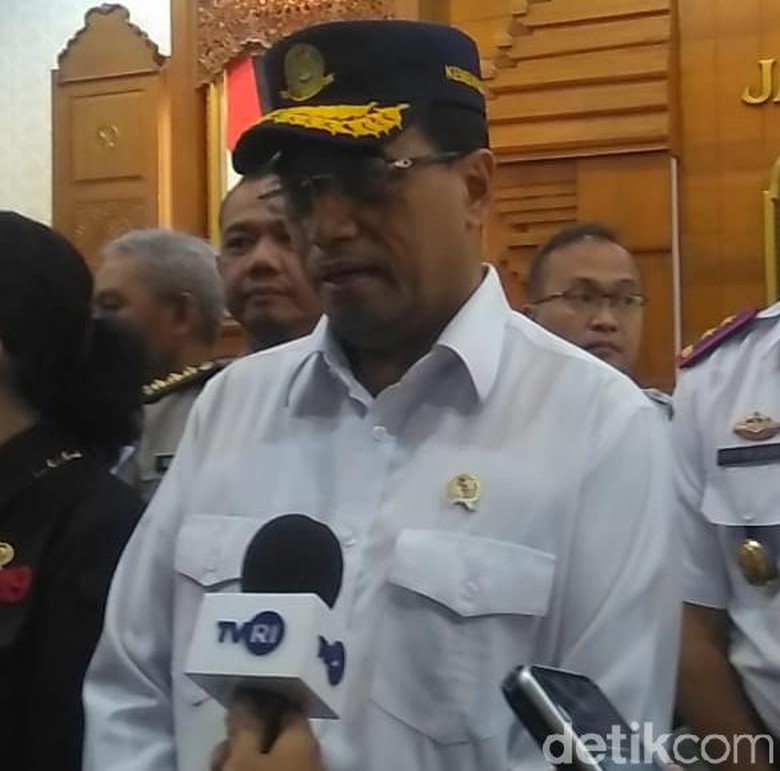 Menhub Dukung Langkah Polri Tangkap Pilot yang Ajak Rusuh 22 Mei Menhub Dukung Langkah Polri Tangkap Pilot yang Ajak Rusuh 22 Mei