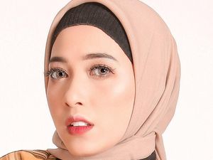 Kini Berhijab, Zahra Jasmine Tak Menyesal Pernah Suka Foto Seksi