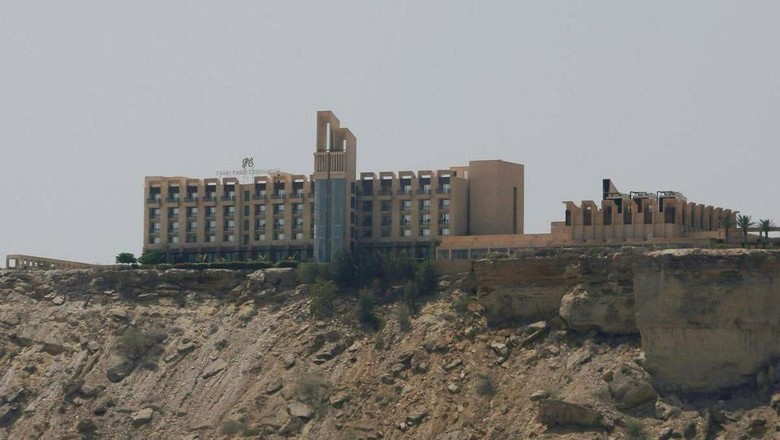 Kelompok Bersenjata Serbu Hotel Mewah di Pakistan, 1 Orang Tewas Kelompok Bersenjata Serbu Hotel Mewah di Pakistan, 1 Orang Tewas