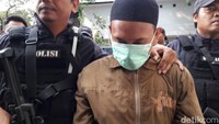Hermawan ditangkap pagi tadi pukul 08.00 WIB di Parung, Bogor. Penangkapan itu dilakukan oleh tim dari Subdit Jatanras Ditreskrimum Polda Metro Jaya. Hermawan diduga mengancam Jokowi seperti dalam video yang viral beredar di media sosial.