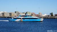 Kapal feri tujuan Rottnest Island. Pulau ini jadi tujuan wisata favorit di Australia Barat (Masaul/detikcom)