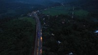 Salah satu jalur favorit pemudik selain tol adalah Ruas Jalan Nasional.