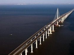 Potret Jembatan Unik dan Menakjubkan di Berbagai Negara