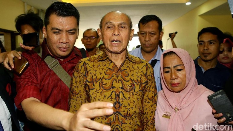Kandasnya Upaya Terakhir Kivlan Sebelum Persidangan Kandasnya Upaya Terakhir Kivlan Sebelum Persidangan