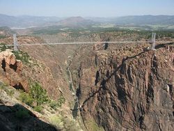 Potret Jembatan Unik dan Menakjubkan di Berbagai Negara