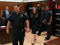 Sosok Anna yang Pura-pura Sosialita, Sampai Jadi Series Netflix