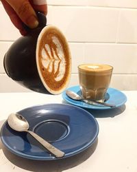 Tak Bisa Tumpah! Minuman Antigravitasi Ini Sedang Tren di Singapura