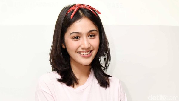 Terpikat Manisnya Zulfa Maharani