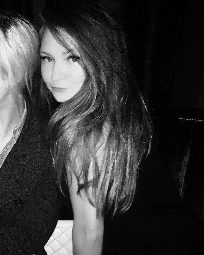 Banyak orang yang mencoba untuk menceritakan narasi tentang diriku. Aku memutuskan untuk melakukannya sendiri, tambah Anna.Foto: Instagram @theannadelvey