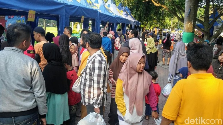 Mengintip Bazar Ramadhan di Bondowoso Mengintip Bazar Ramadhan di Bondowoso