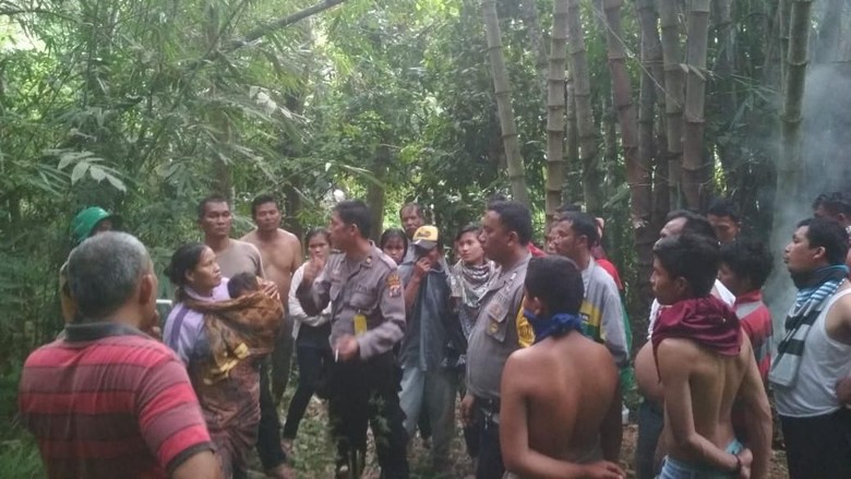 Ketua KPPS di Sumut Gantung Diri, Polisi Pastikan Motifnya Ekonomi Ketua KPPS di Sumut Gantung Diri, Polisi Pastikan Motifnya Ekonomi