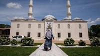 Masjid Diyanet diresmikan pada tahun 2016 dan memiliki gaya bangunan khas Otoman Turki. Masjid ini pun menjadi pusat Islam terbesar di Amerika Serikat. Amr Alfiky/Reuters.