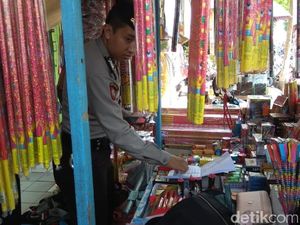 Polisi Lamongan Gencar Razia Petasan Selama Ramadhan