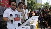 Hermawan ditangkap di kawasan Parung, Bogor pada Minggu (12/5/2019) kemarin. Hermawan mengaku ke rumah kakaknya untuk kemudian menyerahkan diri ke polisi.