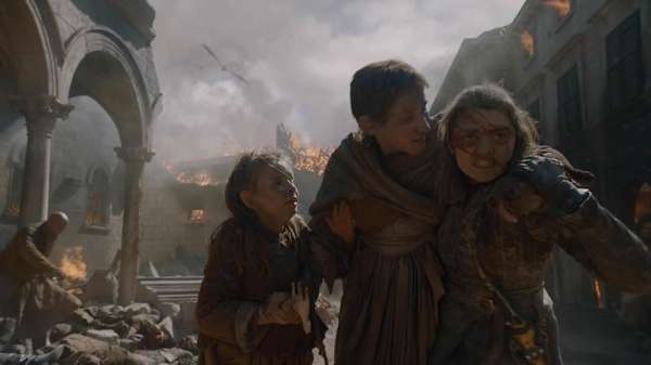 Amukan Daenerys dan Kematian Dua Tokoh Utama di Game of Thrones Amukan Daenerys dan Kematian Dua Tokoh Utama di Game of Thrones