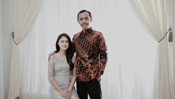Furry Setya dan Dwinda Ratna