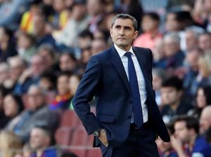 Kapal Selam Kuning Bisa Bikin Barcelona Kian Tenggelam