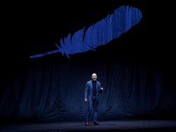 Melihat Ambisi Manusia Terkaya Menaklukkan Bulan