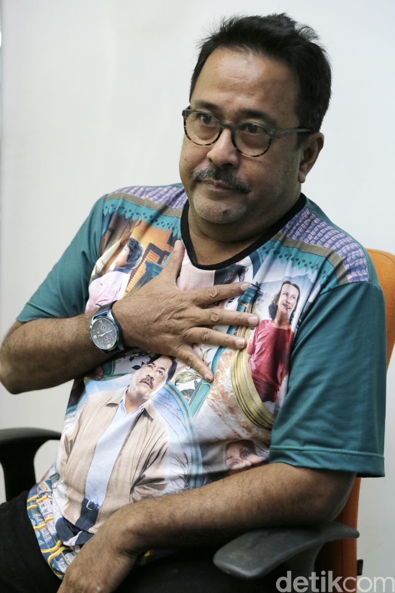 Rano Karno saat berkunjung ke kantor detikcom.