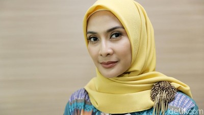 Tampil Berhijab, Maudy Koesnaedi Tak Mau Dibilang Cantik
