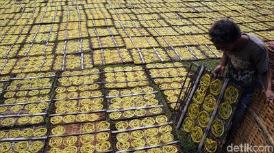 Produksi Kerupuk Meningkat Selama Ramadhan