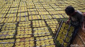 Produksi Kerupuk Meningkat Selama Ramadhan