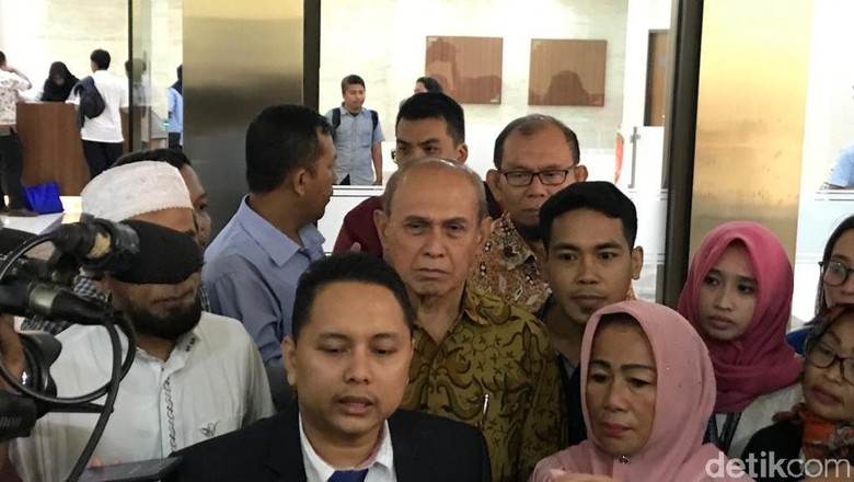 Kivlan Zen Bicara Soal Tuduhan Makar di 212 dan Kasus Saat Ini Kivlan Zen Bicara Soal Tuduhan Makar di 212 dan Kasus Saat Ini