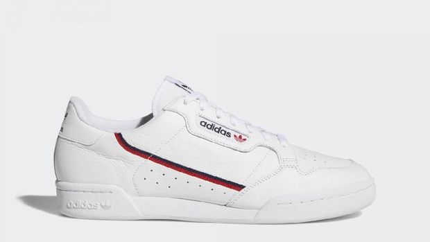 5 Sneakers Putih Terpopuler di 2019 yang Cocok Dipakai Saat Lebaran