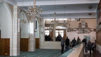 Saat ada hari raya umat kristen, White Mosque akan mengirimkan delegasi untuk hadir dan mewakili masjid dalam acara keagamaan kristen. Imam juga akan menyebutkan hari libur tersebut saat salat Jumat. (iStock)
