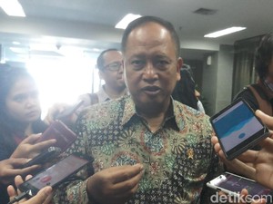 Menristek: Biaya Kesehatan Kita Mahal Sekali, 92% Bahan Baku Obat Impor