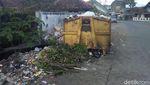 Duh, Joroknya! Sampah Numpuk di Pinggir Jalanan Garut