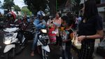 Potret Toleransi Antar Umat Beragama di Bulan Ramadhan Bikin Adem Potret Toleransi Antar Umat Beragama di Bulan Ramadhan Bikin Adem