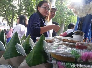 Di Tengah Lockdown, Pasar Ramadhan di Malaysia Beralih ke Internet