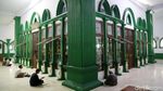 Melihat Aktivitas Ziarah di Makam Mbah Priok Saat Ramadhan