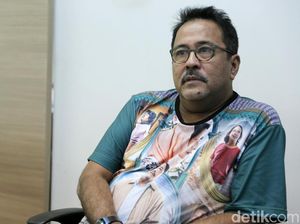 Kesedihan Rano Karno Atas Meninggalnya Mak Nyak