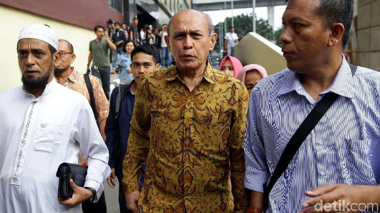 Beda Kivlan Zen Dulu dan Kini Beda Kivlan Zen Dulu dan Kini