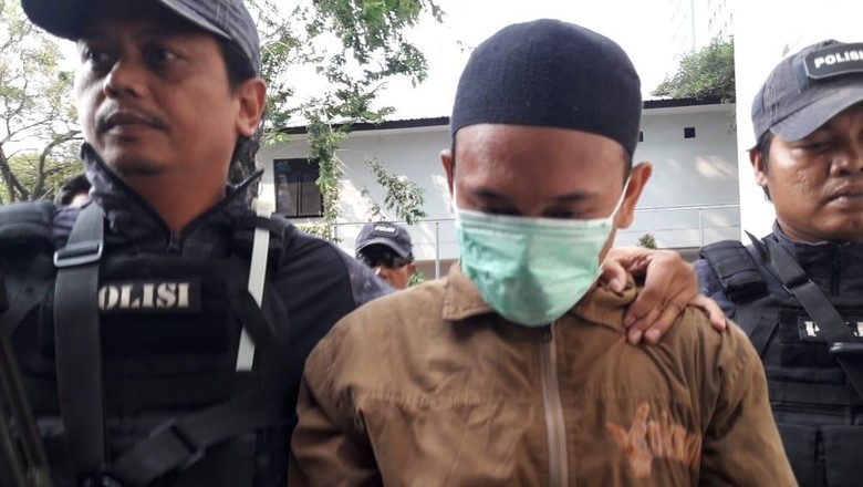Perekamnya Divonis Bebas, Pengancam Penggal Jokowi Belum Disidangkan Perekamnya Divonis Bebas, Pengancam Penggal Jokowi Belum Disidangkan