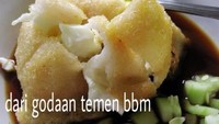 Aku berlindung kepada Allah dari godaan temen bbm yang dpnya jualan pempek siang gini. Hmm, tapi kalau sekarang Whatsapp kali ya bukan bbm. Foto: Istimewa