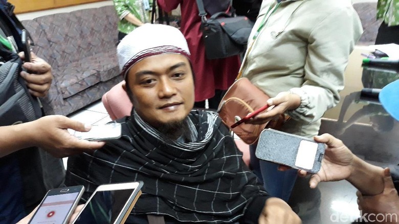 Kondisi Belum Stabil, Kasatreskrim Wonogiri Batal Dibawa ke Singapura Kondisi Belum Stabil, Kasatreskrim Wonogiri Batal Dibawa ke Singapura