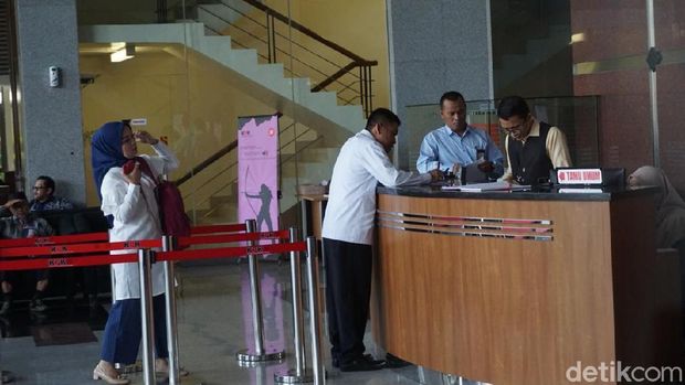 KPK Kembali Panggil Sekjen Kemenag Terkait Kasus Suap Romahurmuziy