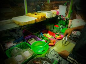 Warung Lalapan Bengi Puool